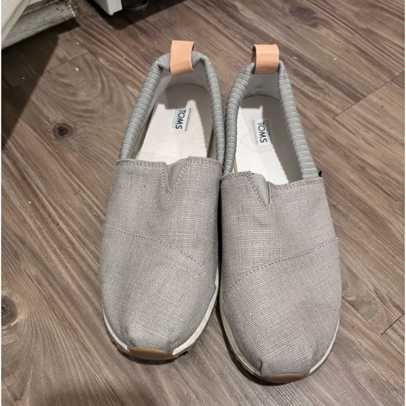 Tomโs Menโs Alpargata Loafer Flat in gray size 9.5 - Picture 2 of 9